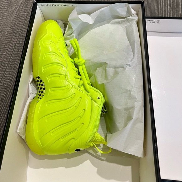 Nike Little Posite Pro "Black/Volt"  GS - Picture 5 of 6